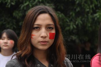 aktivitas kebugaran Huo Shao memutar matanya: Tidak bisakah kamu menggunakan keluarga kami sebagai contoh?